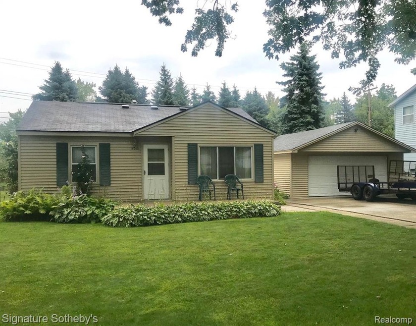 Nicely Landscaped, well maintained, 3 Bedroom Ranc