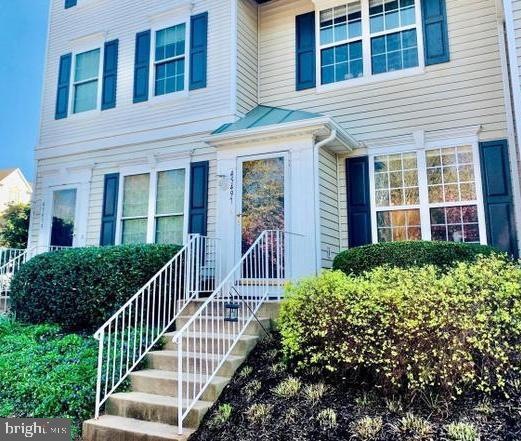 45479 Caboose Terrace unit 73, Sterling, VA 20166 - photo 1