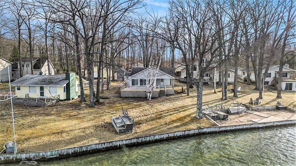 Under Contract $299,900