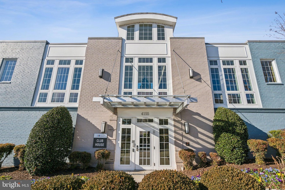 4151 S Four Mile Run Dr unit 402, Arlington, VA 22204 - photo 1