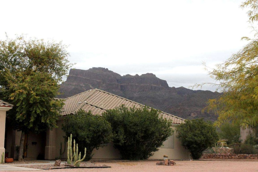 Front Mountain View