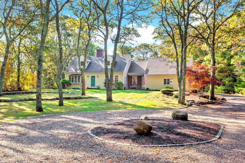 61 Rockledge Dr, North Falmouth, MA 02556 - photo 1