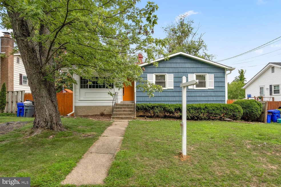 13503 Turkey Branch Pkwy, Rockville, MD 20853 - photo 1