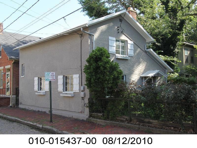 32 frankfort