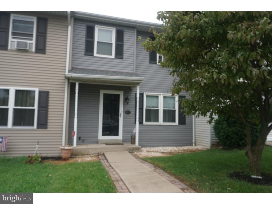 213 Bartlett St, Reading, PA 19611 - photo 1