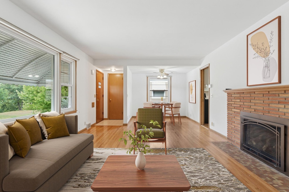 3530 Beard Ave N, Robbinsdale, MN 55422 - photo 1