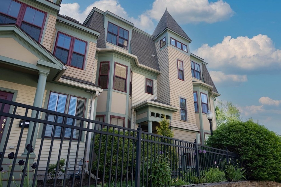 19 Weston Ave unit B, Somerville, MA 02144 - photo 1