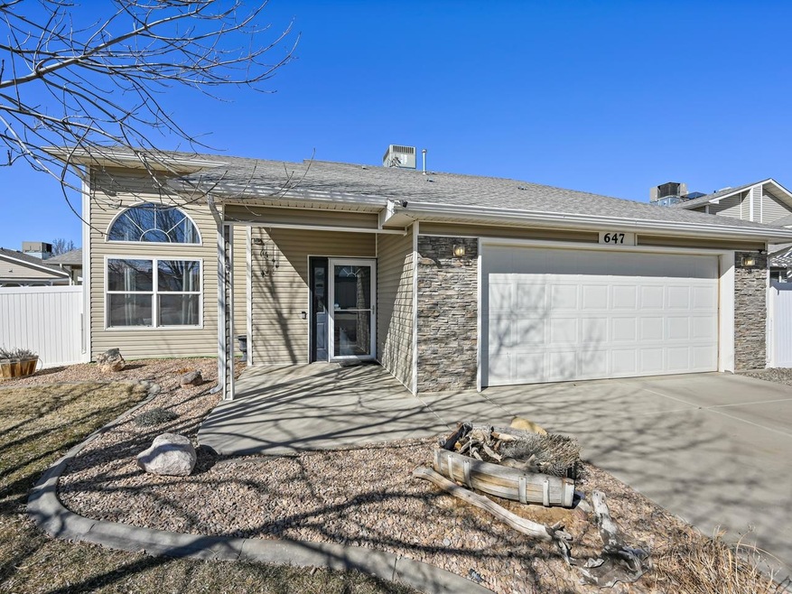 647 Longs Peak Dr, Grand Junction, CO 81504 - photo 1