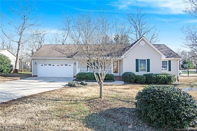 2525 Gold Rush Dr, Lincolnton, NC 28092 - photo 1