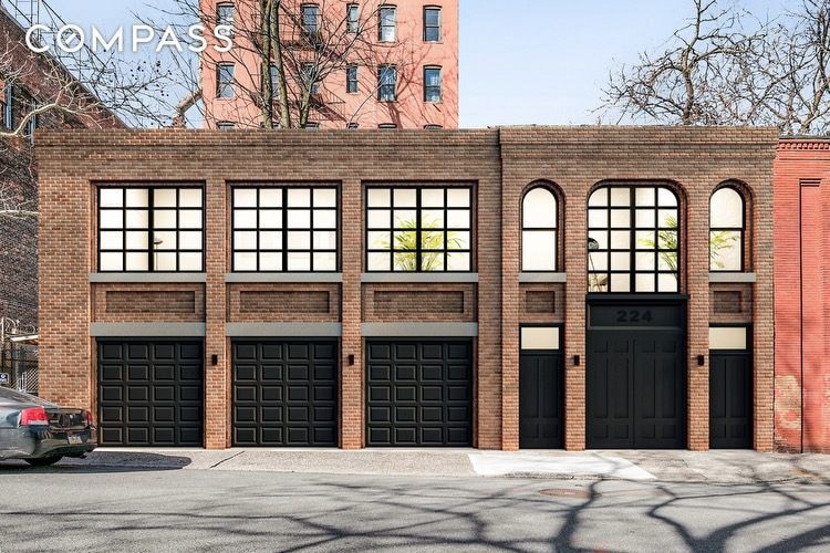 Sold $2,625,000 • Co-Listing Agent