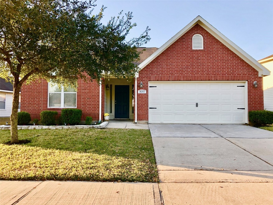 8919 Durham Manor Ln, Houston, TX 77075 - photo 1