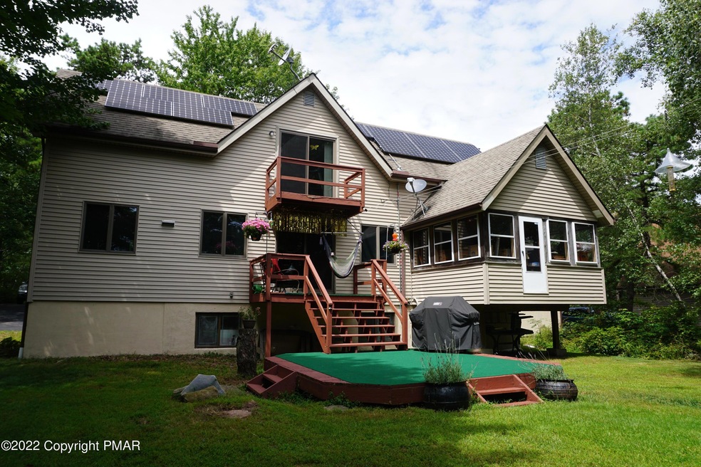 2208 Mohegan Ct, Long Pond, PA 18334 - photo 1