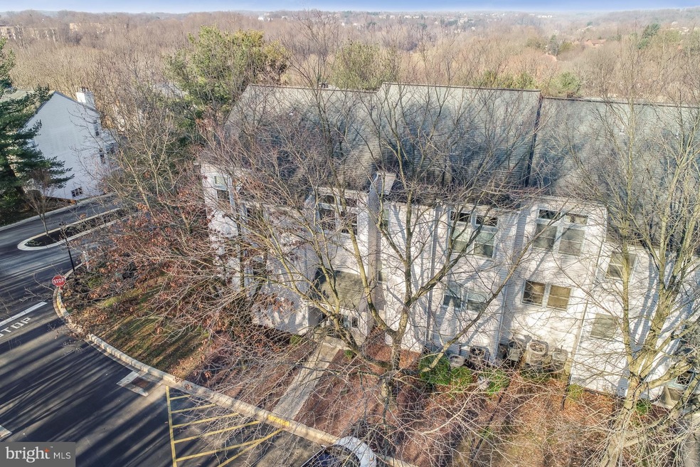 4805 Birch Cir unit 141, Wilmington, DE 19808 - photo 1