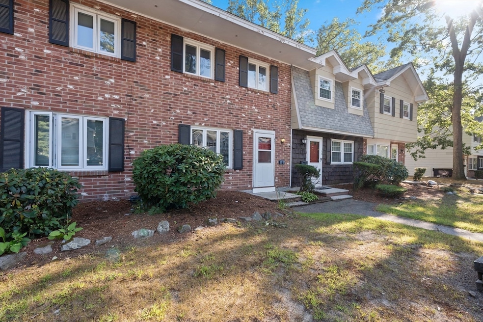 Pending $309,900 • Co-Listing Agent