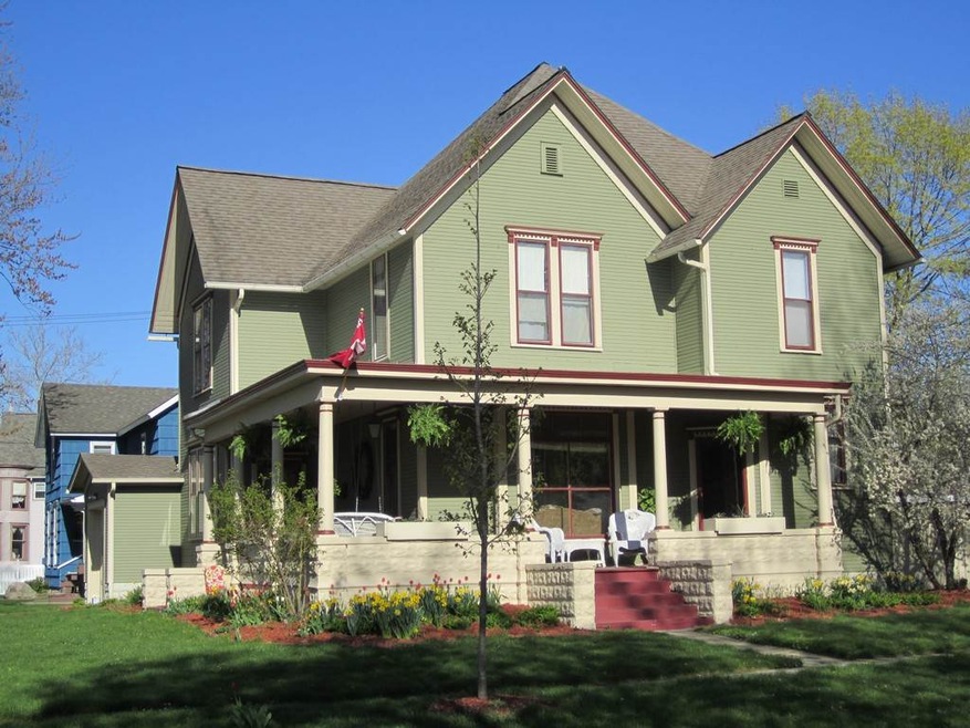 403 N Jackson St, Auburn, IN 46706 - photo 1