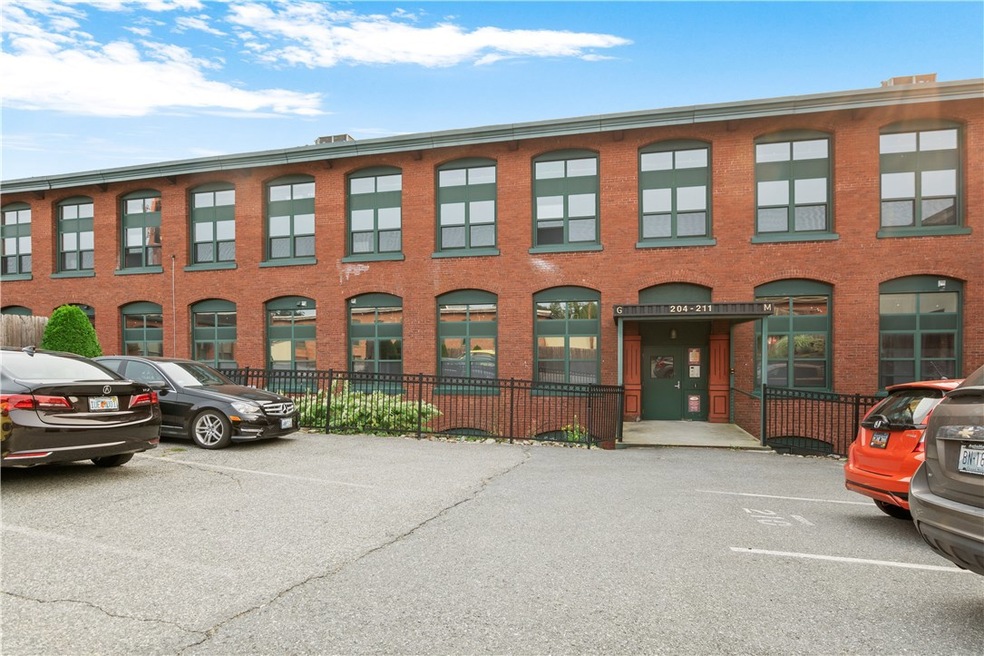 Geneva Mills unit 211, North Providence, RI 02904 - photo 1