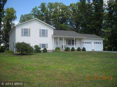 392 Leviticus Dr, Bunker Hill, WV 25413 - photo 1