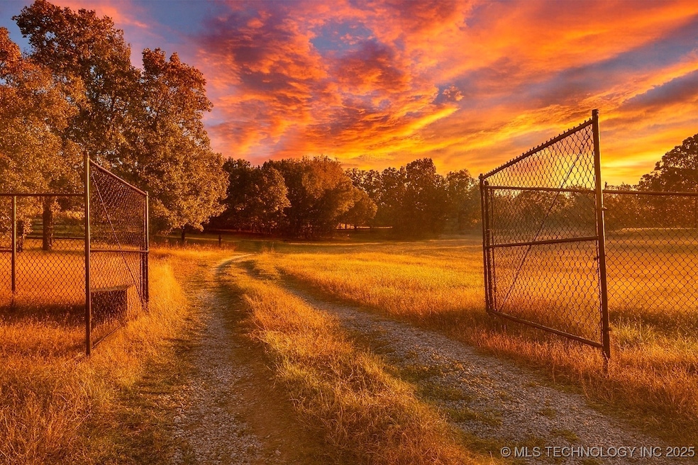 19616 Helt Rd, Claremore, OK 74017 - photo 1