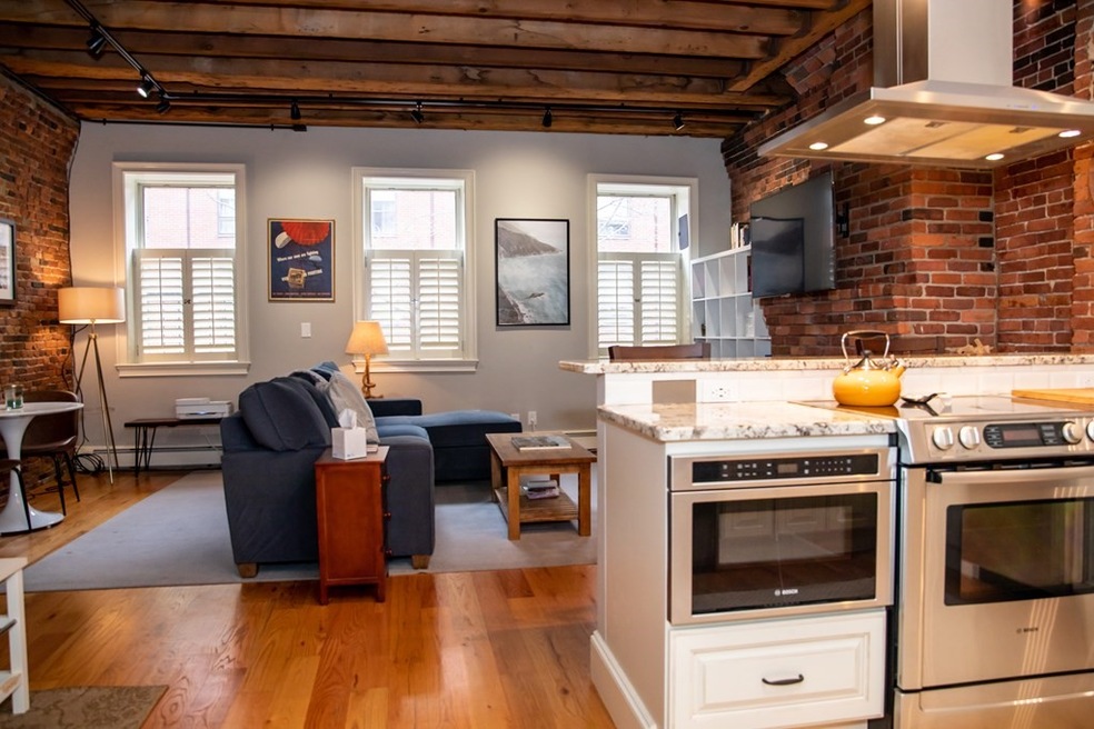 122 Fulton St unit 5, Boston, MA 02109 - photo 1