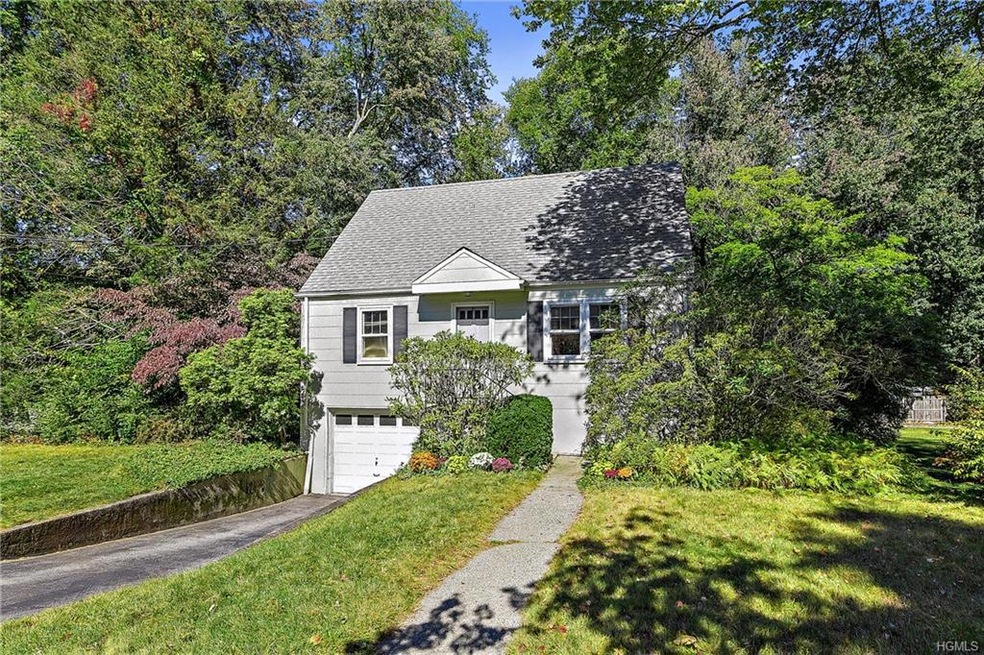 30 Crestview Ave, Cortlandt Manor, NY 10567 - photo 1