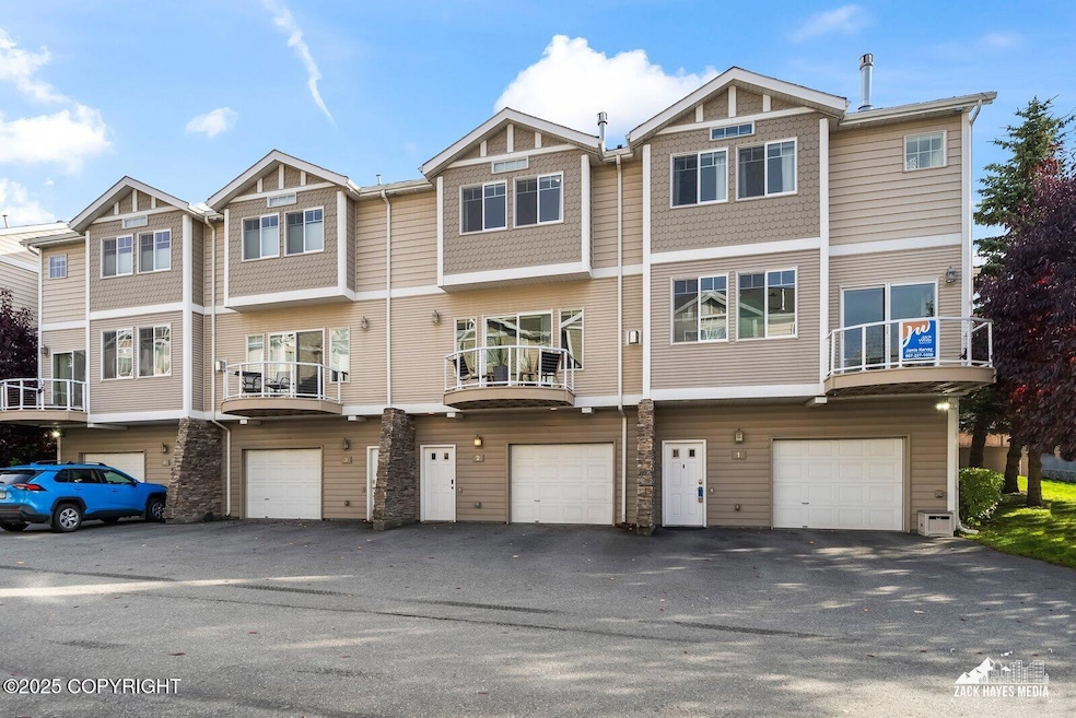 01-2155w29thave_ZHM_001