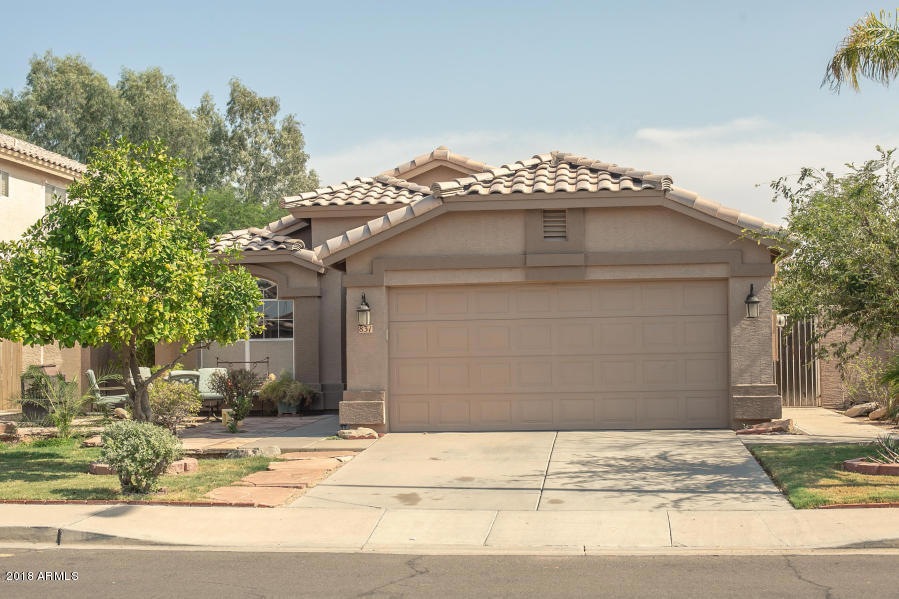 831 E Gary Dr, Chandler, AZ 85225 - photo 1