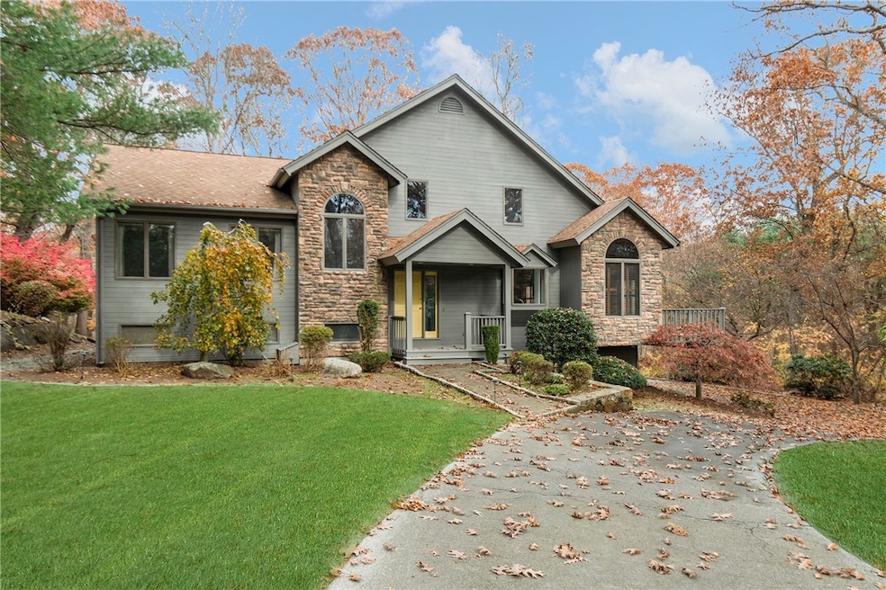 25 Green Hill Way, East Greenwich, RI 02818 - photo 1