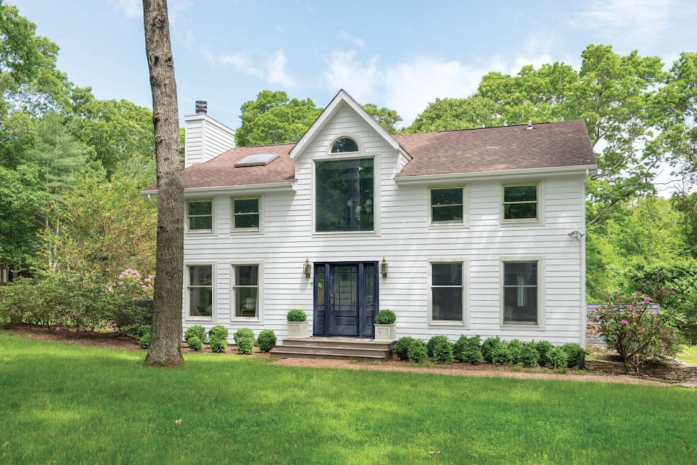 45 Harbor Watch Ct, Sag Harbor, NY 11963 - photo 1