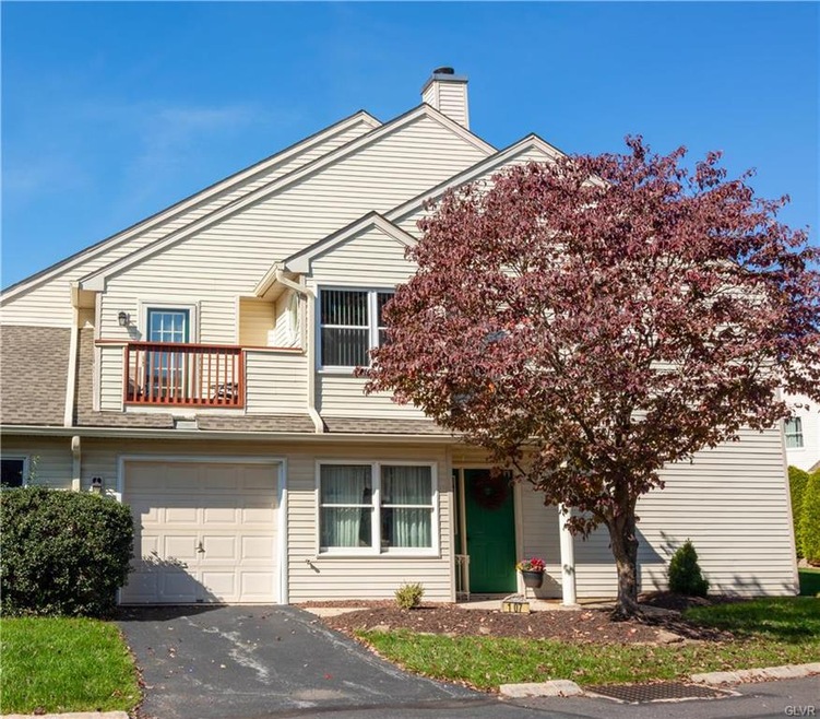 107 Lindfield Cir, Macungie, PA 18062 - photo 1