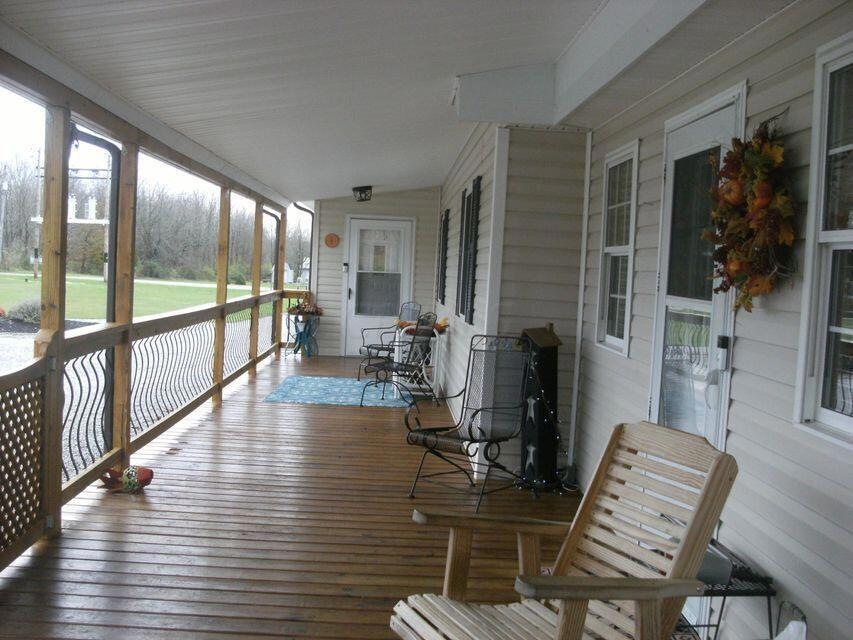 7260 Tarlton Rd, Circleville, OH 43113 - photo 1