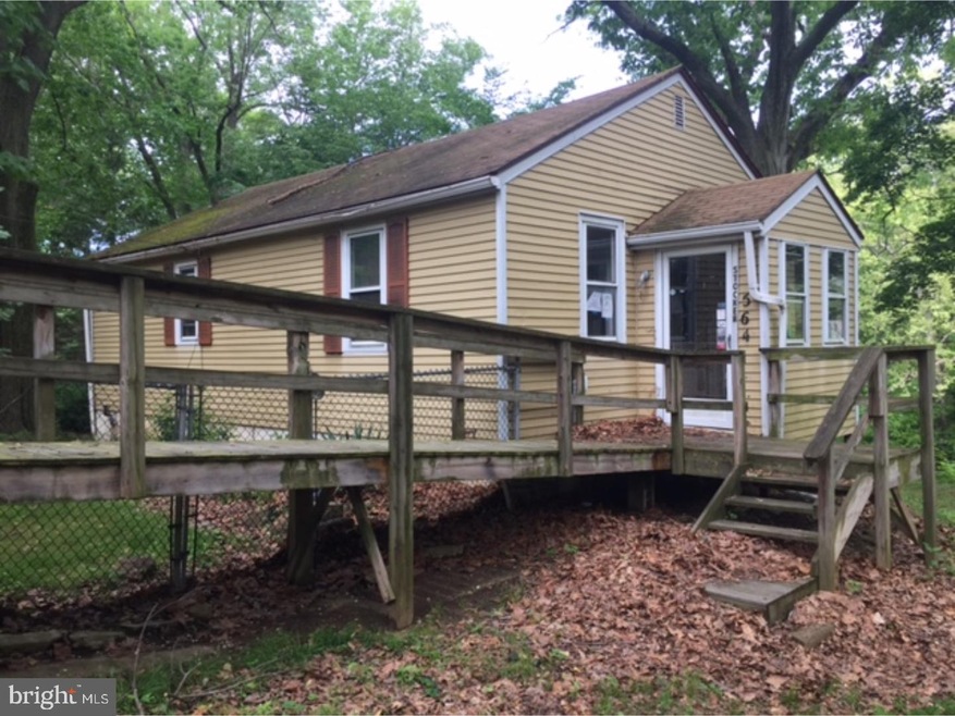 564 Newtown Rd, Langhorne, PA 19047 - photo 1