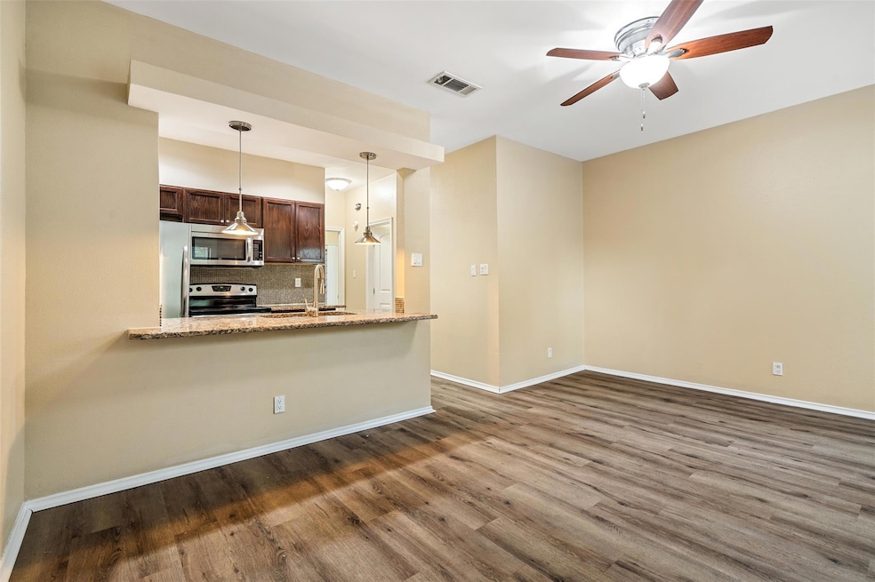 612 Park Place unit 204, Austin, TX 78705 - photo 1