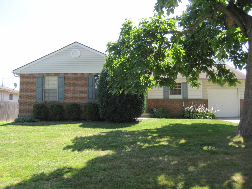 1161 Reed Circle Dr, Columbus, OH 43224 - photo 1