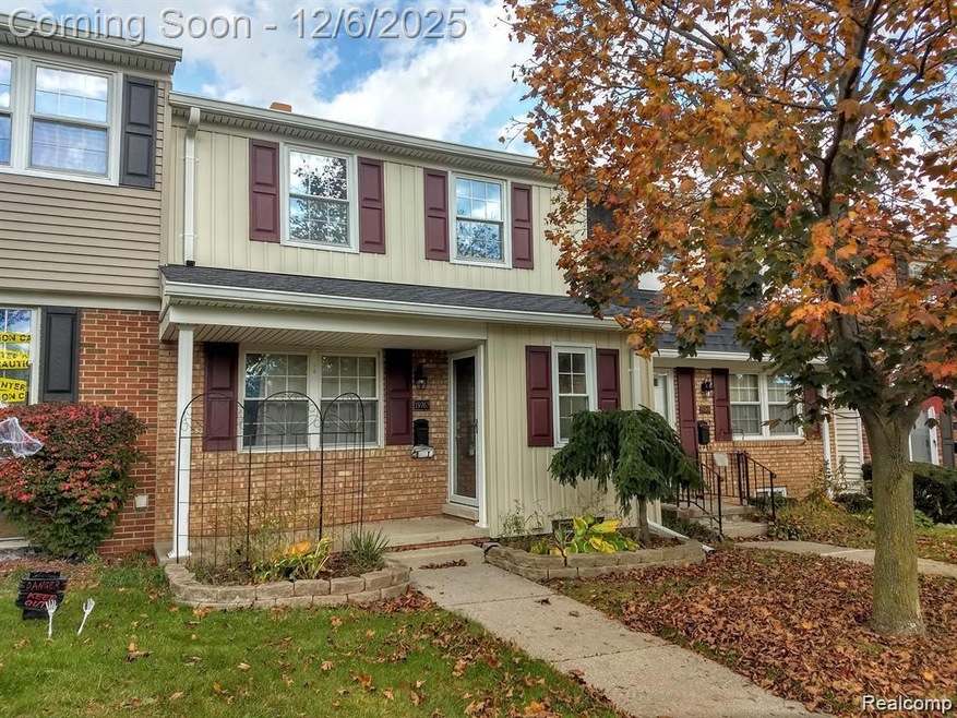 19767 Hayes Ct unit 240, Northville, MI 48167 - photo 1