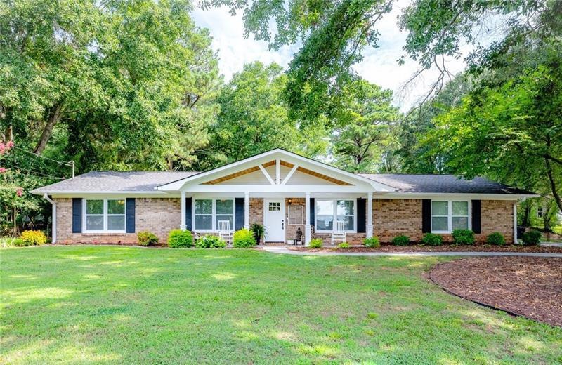 102 Ivy Ln, Calhoun, GA 30701 - photo 1