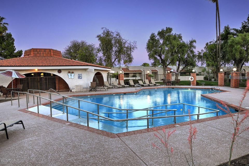 Paseo Villas Pool Club House (AX0T8533-