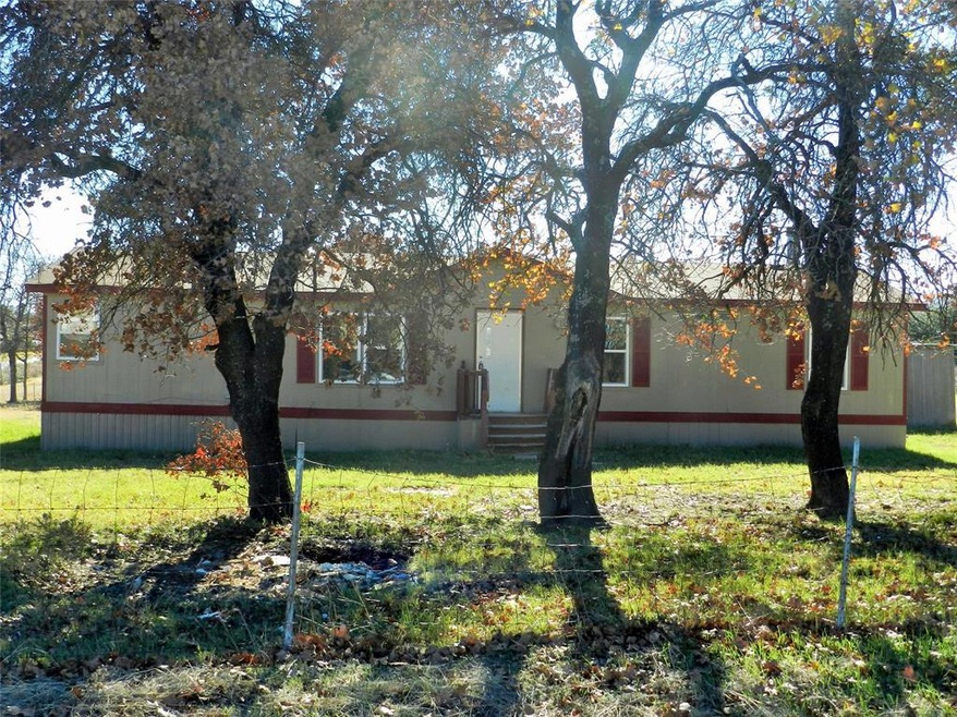 101 Little Salty Ct, Springtown, TX 76082 - photo 1