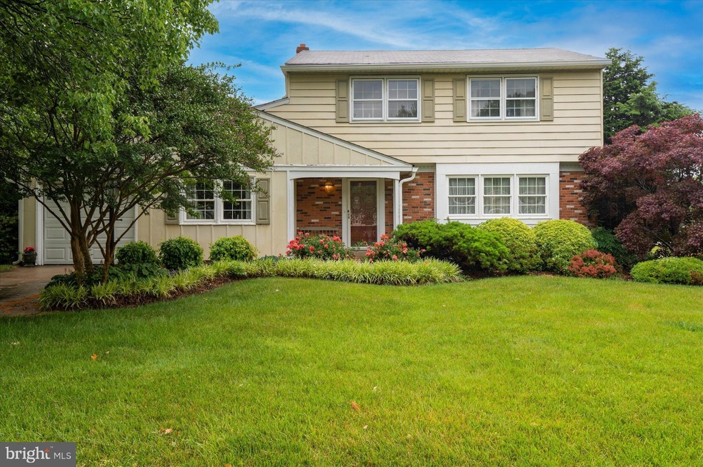 2607 Heritage Farm Dr, Wilmington, DE 19808 - photo 1