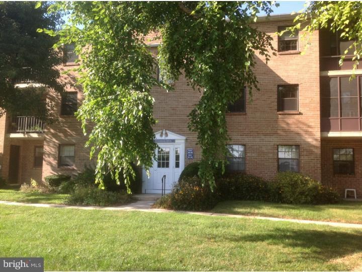 163 Riversedge Dr, Norristown, PA 19403 - photo 1