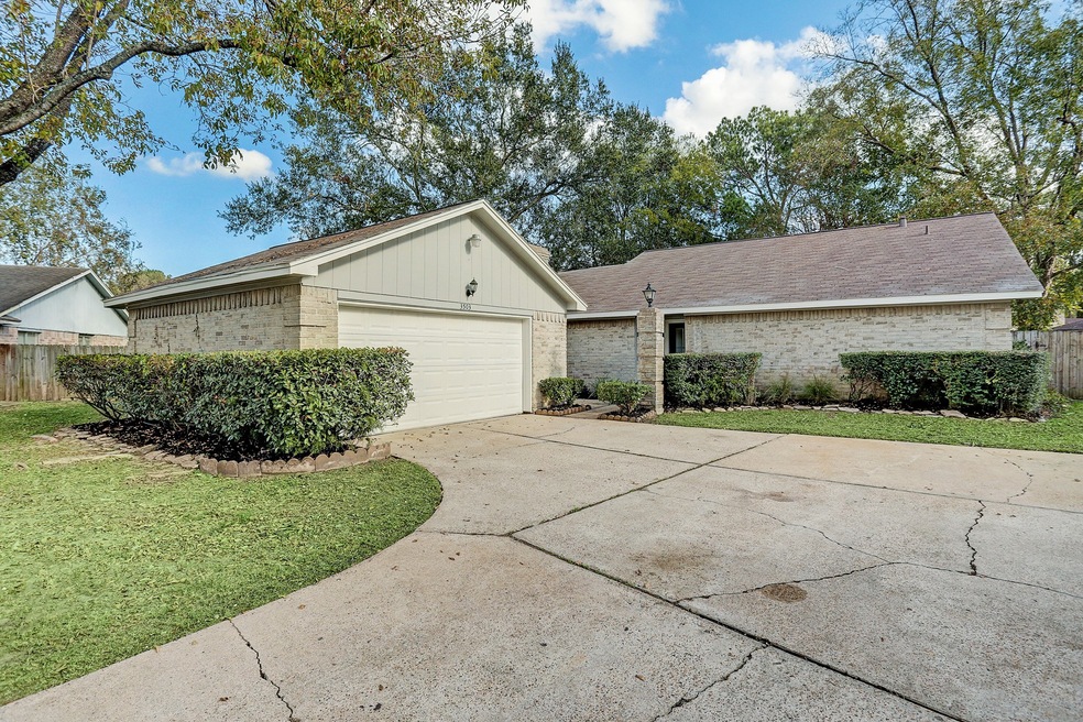 3503 Mayfield Oaks Ln, Houston, TX 77088 - photo 1