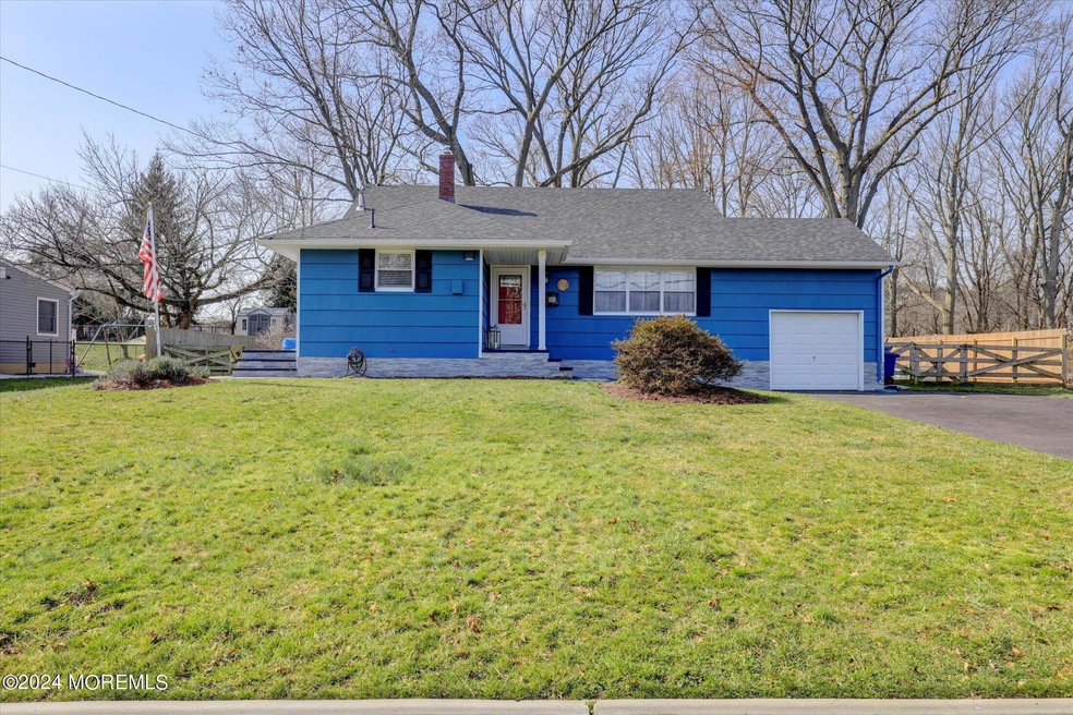 27 Chestnut Ridge Rd, Holmdel, NJ 07733 - photo 1