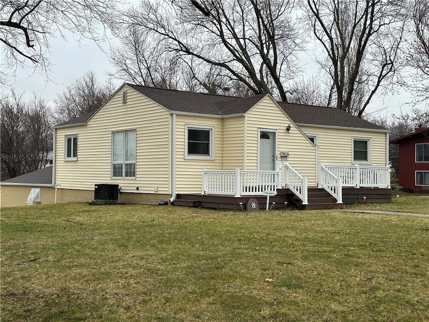 1505 Lake Ave