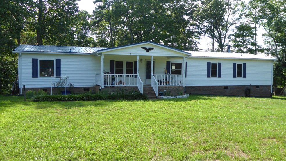 6517 Mountain Valley Rd, Axton, VA 24054 - photo 1