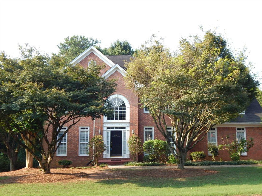 5595 Vicarage Walk, Alpharetta, GA 30005 - photo 1
