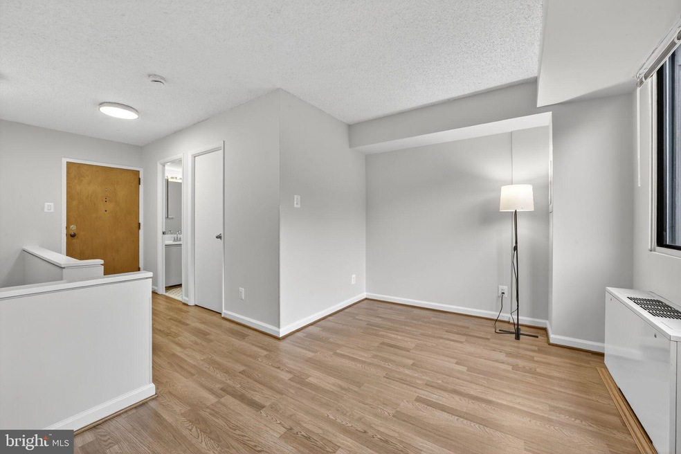 Park Princess/Logan Park unit 304, Washington, DC 20005 - photo 1