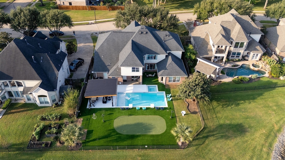 3811 Lakeridge Canyon Dr, Sugar Land, TX 77498 - photo 1