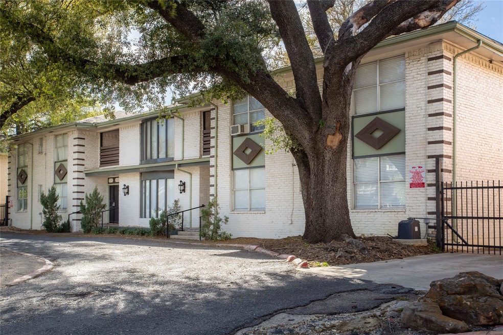 5425 Gaston Ave unit 204, Dallas, TX 75214 - photo 1