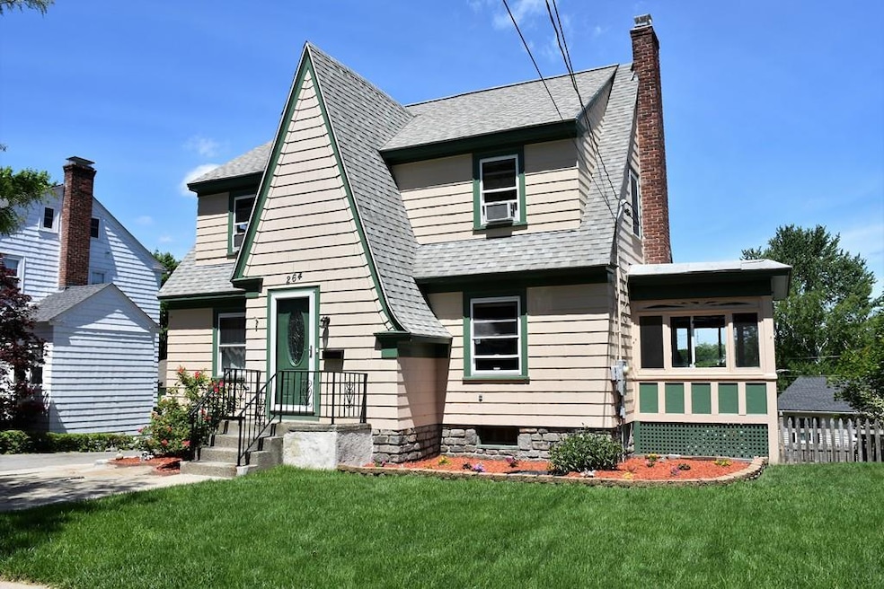 264 Beverly Rd, Worcester, MA 01605 - photo 1