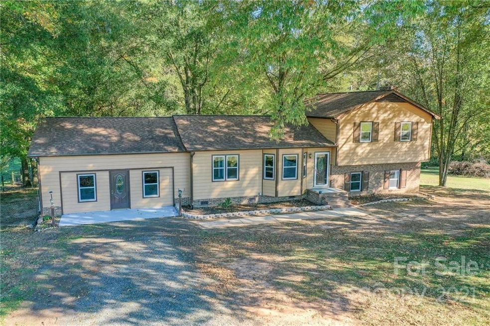 1033 S Love Chapel Rd, Stanfield, NC 28163 - photo 1