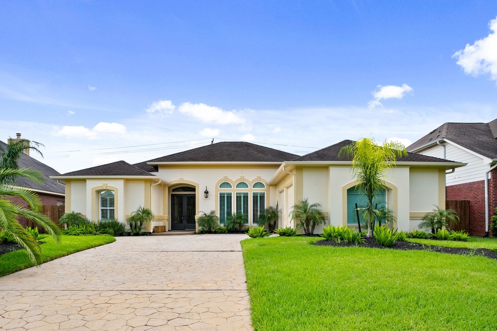 3811 Cypress Grove Ln, Houston, TX 77088 - photo 1